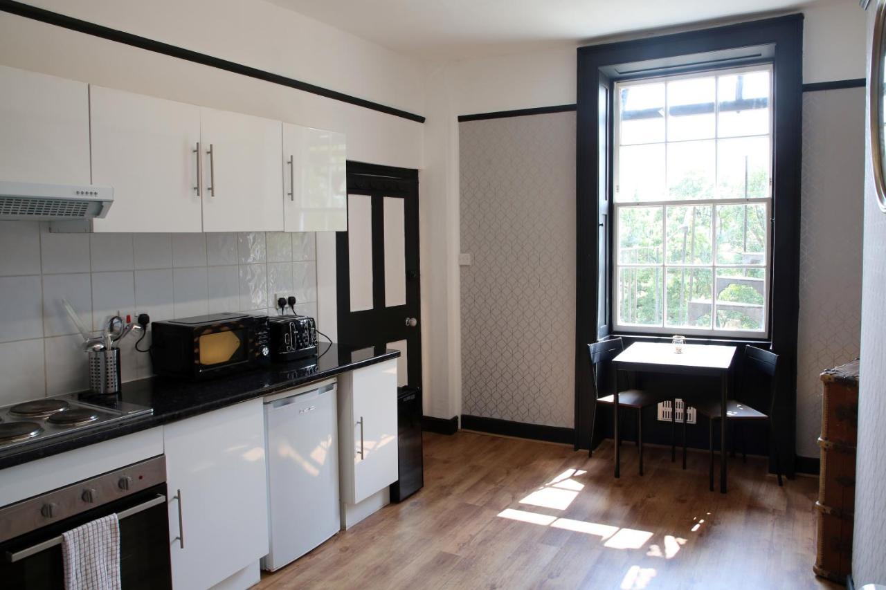 Luxury 3 Bed Apartment In The Heart Of Стамфорд Екстериор снимка