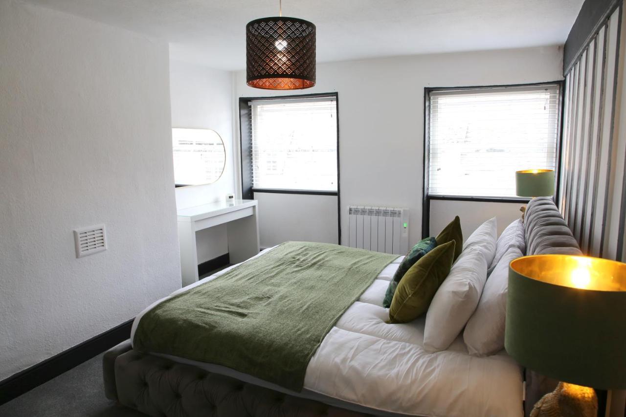 Luxury 3 Bed Apartment In The Heart Of Стамфорд Екстериор снимка